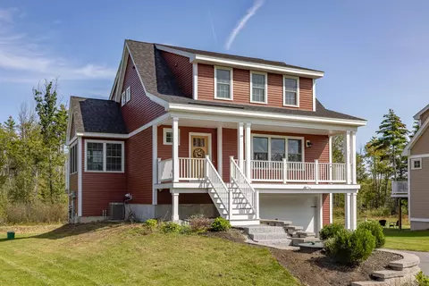 29 Huntington Way, Kittery, ME 03904
