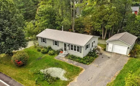 16 Cushnoc Dr, Augusta, ME 04330