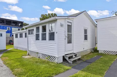 337 Long Sands Rd #17, York, ME 03909