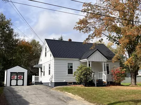 108 Carver St, Waterville, ME 04901