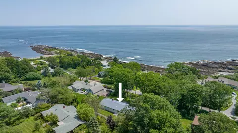33 Reef Rd, Cape Elizabeth, ME 04107