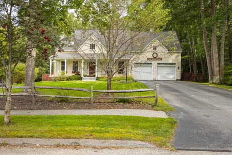 67 Quincy Drive Dr, Gorham, ME 04038