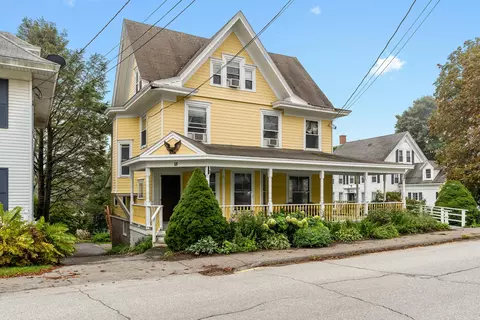 18 West St, Boothbay Harbor, ME 04538
