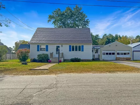 40 Coburn Ave, Dixfield, ME 04224