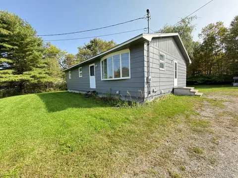 541 Main St, Lincoln, ME 04457