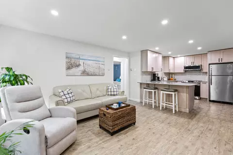 2 New Colony Dr #11, Old Orchard Beach, ME 04064