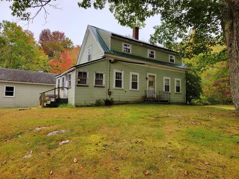 9 Church Rd, New Gloucester, ME 04260