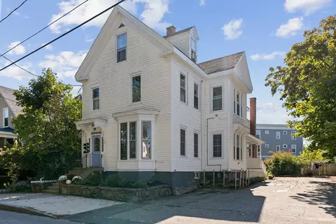 94 Woodford St, Portland, ME 04103