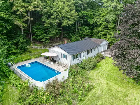 328 Eight Rod Rd, Augusta, ME 04330