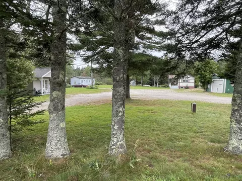150 S Burnt Cove Rd, Stonington, ME 04681