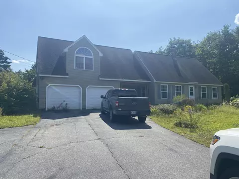 7 Fair Wind Dr, Steep Falls, ME 04085