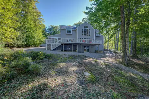 61 E Shore Dr, Harrison, ME 04040