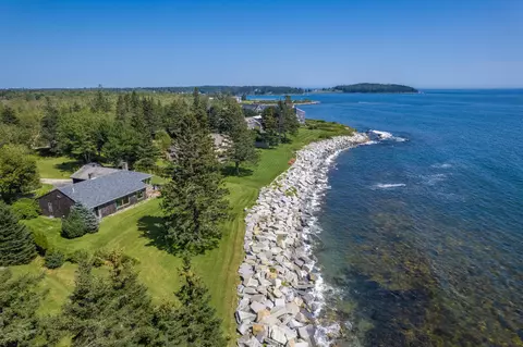 37 Candys Cove Rd, Saint George, ME 04860