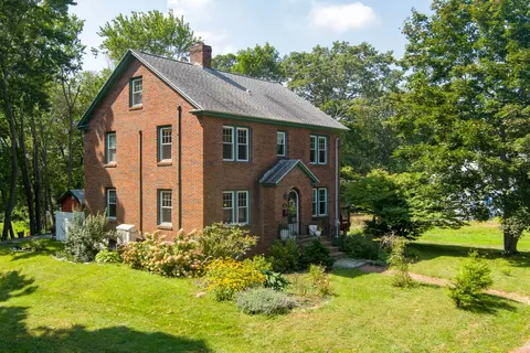 368 Brighton Ave, Portland, ME 04102