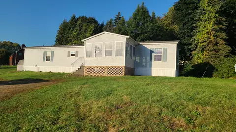 180 Central St, Hallowell, ME 04347