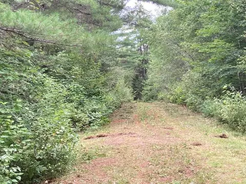 1117 Medford Center Rd, Medford, ME 04463