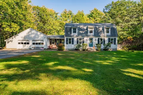 30 Conifer Ln, North Yarmouth, ME 04097