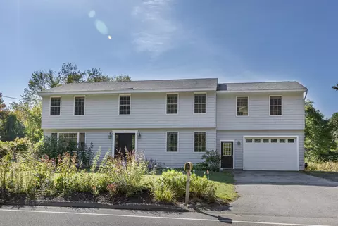 1155 Sawyer Rd, Cape Elizabeth, ME 04107