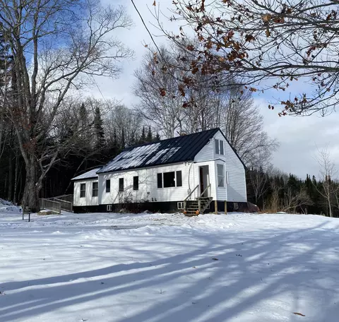 3779 Main St, Rangeley, ME 04970