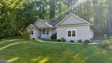 4 Neptune Rd, Old Orchard Beach, ME 04064
