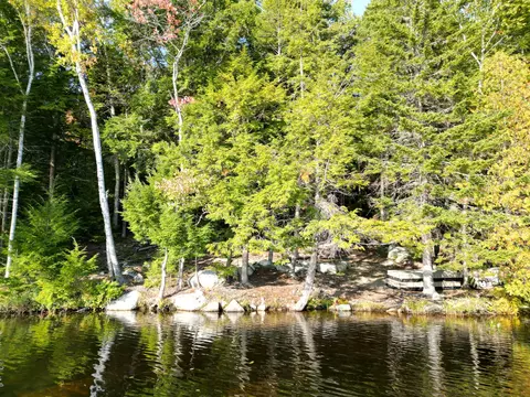 2000 Houston Rd, Lincoln, ME 04457