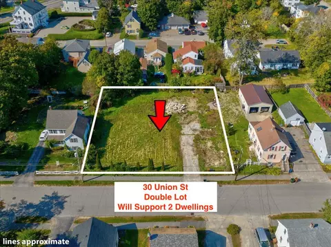 30 Union St, Saco, ME 04072