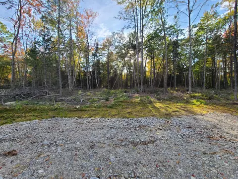 1500 Manktown Rd, Waldoboro, ME 04572