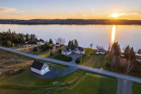 135 Green Point Rd #424, Saint David, ME 04773