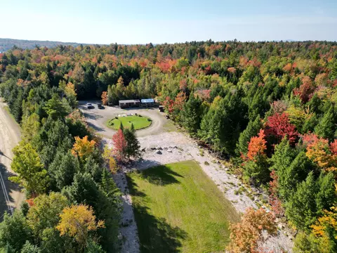 280 White Point Estates Rd, Lincoln, ME 04457