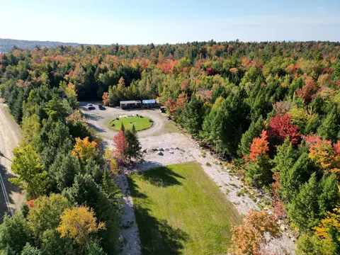 280 White Point Estates Rd, Lincoln, ME 04457
