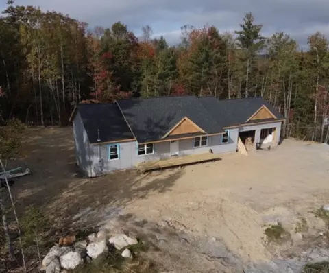 335 Richardson Dr, Hermon, ME 04401