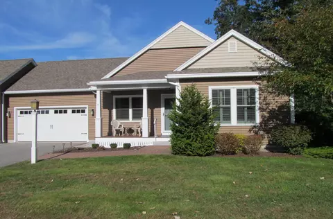 4 Dipper Rd #4, Cape Elizabeth, ME 04107
