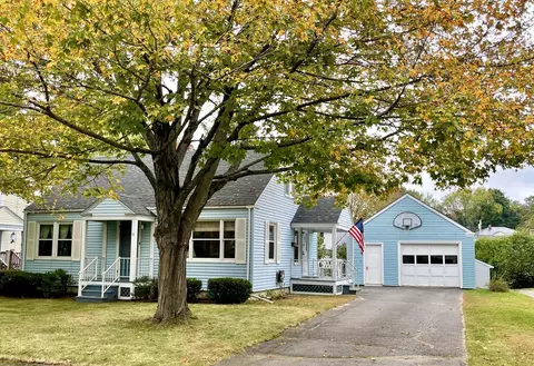 14 Silvermount St, Waterville, ME 04901