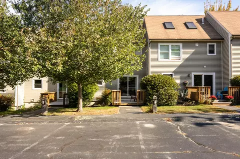 450 Brighton Ave #450, Portland, ME 04102