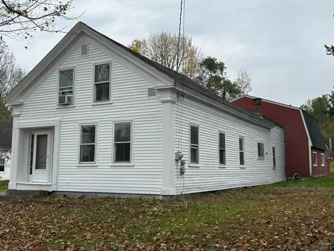16 Plymouth Rd, Carmel, ME 04419