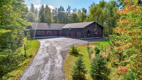 1194 Bean Rd, Mount Vernon, ME 04352