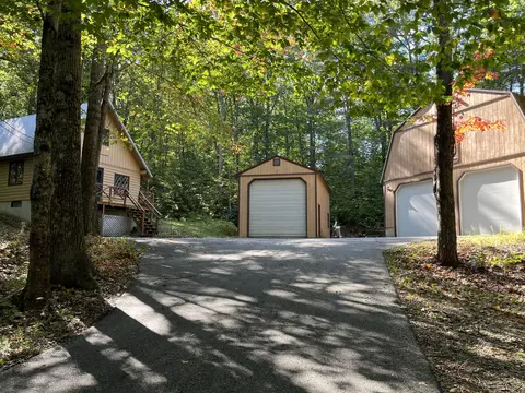 219 Mayall Rd, Gray, ME 04039