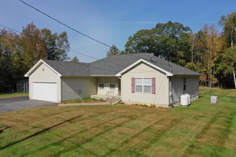 632 Stetson Rd, Kenduskeag, ME 04450