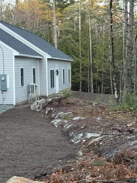 54 Destinee Ln, Naples, ME 04055
