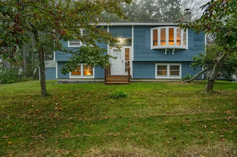 4 Willow Ave, Old Orchard Beach, ME 04064