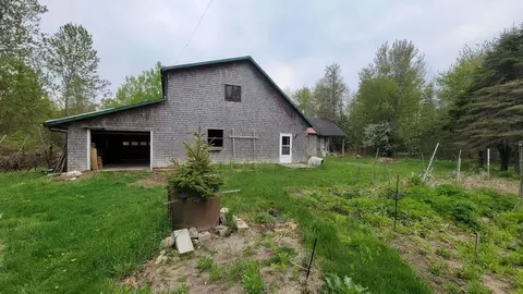 1324 Shore Rd, Lamoine, ME 04605
