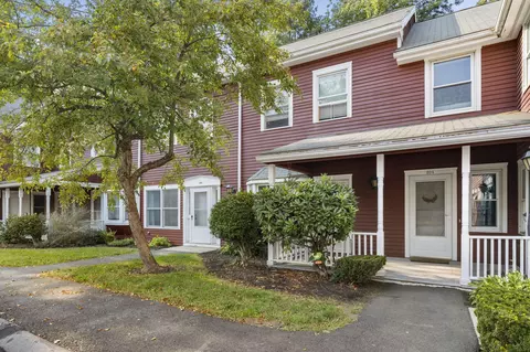 16 Mussey St #204, South Portland, ME 04106
