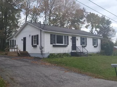 47 Sunset Ave, Wilton, ME 04294