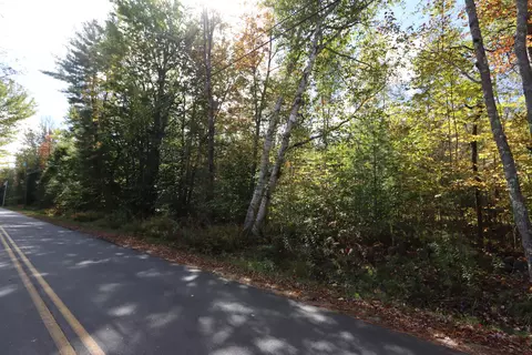 75 Warren Rd, Monmouth, ME 04259