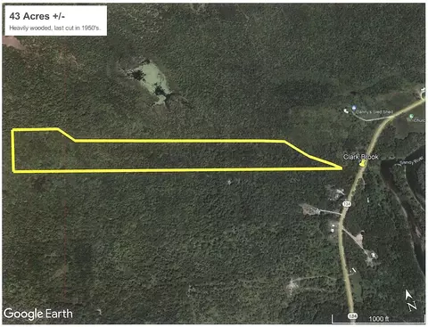 10 Poor Farm Rd, Starks, ME 04911