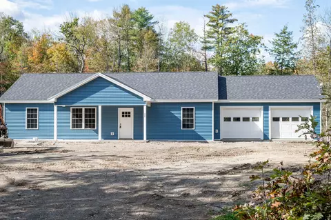 500 Bog Rd, Hermon, ME 04401