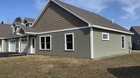 53 Tinker Meadow Way #25, Ellsworth, ME 04605