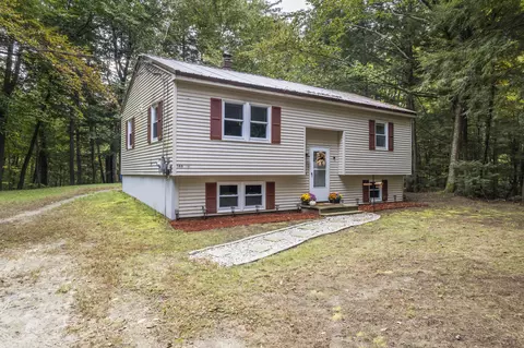 146 Highland Rd, Standish, ME 04084