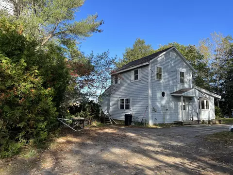 131 Fowlers Landing Rd, Hampden, ME 04444