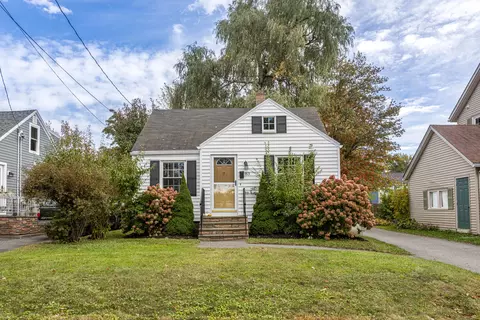 83 Edgeworth Ave, Portland, ME 04103